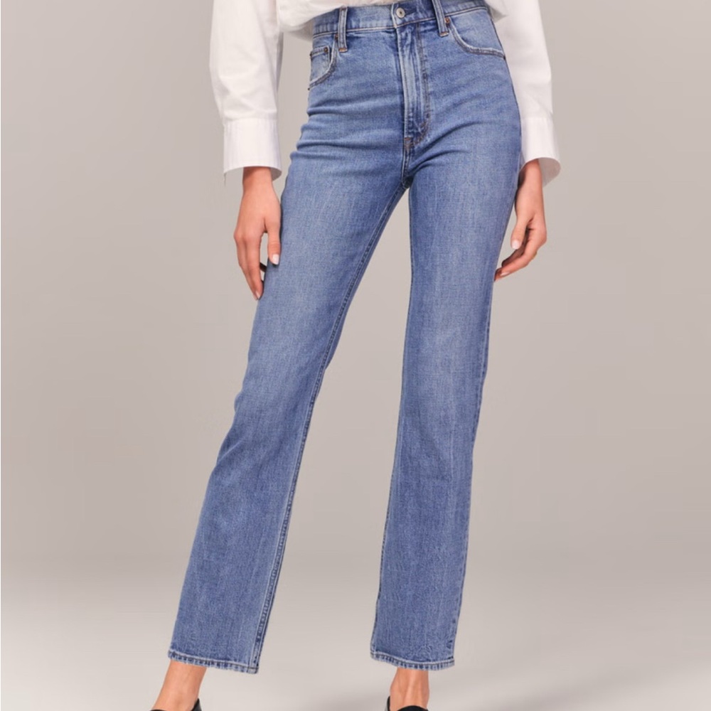 Abercrombie & Fitch Women's Straight Leg Blue Jeans